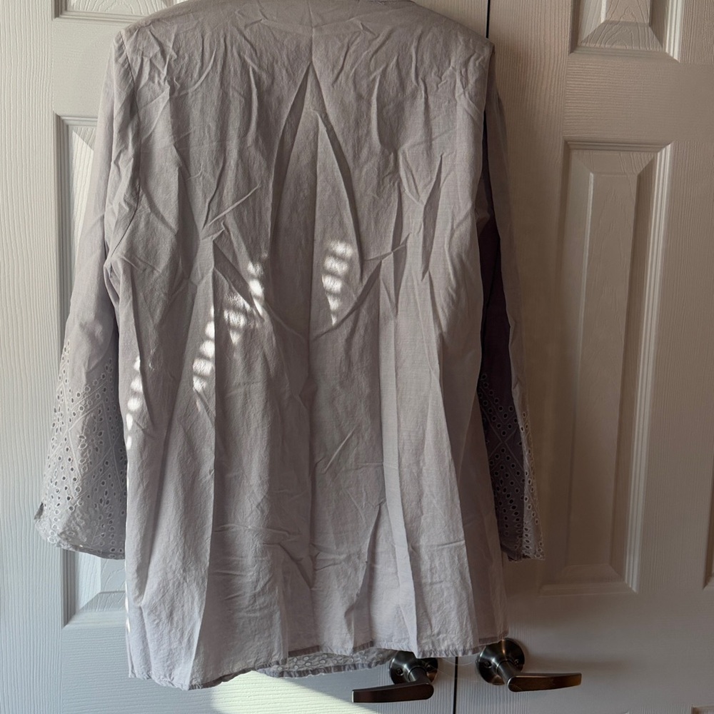 Embellished Tunic Top- lightweight- xxl - Picture 5 of 7